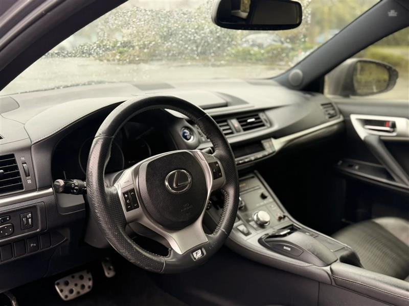 Lexus CT 200h Base 2013