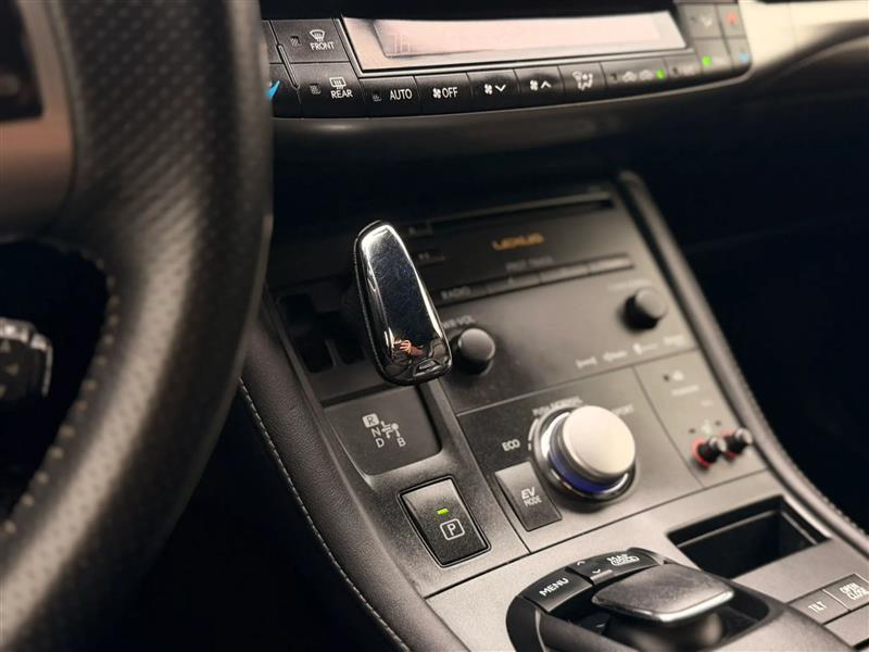 Lexus CT 200h Base 2013