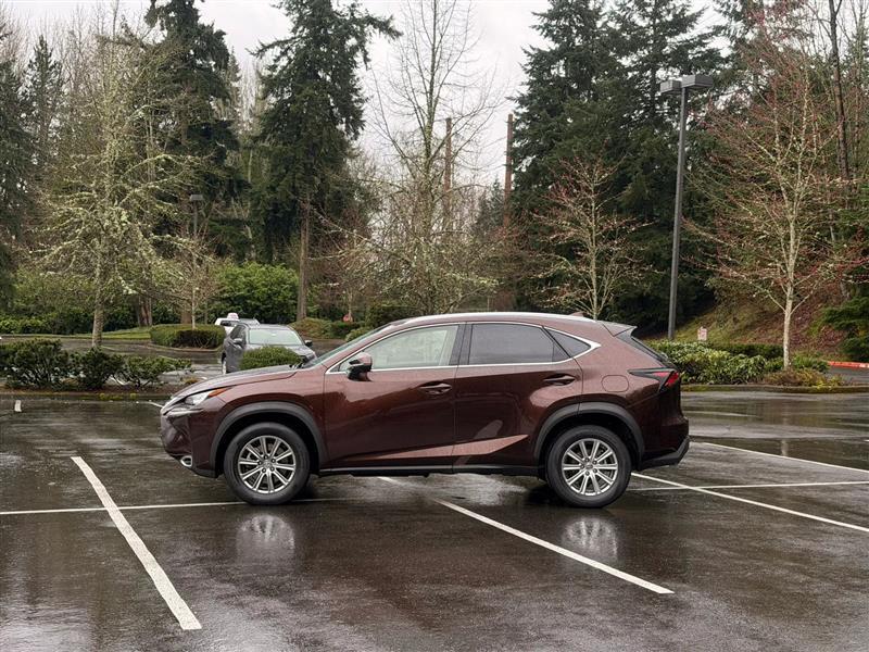 Lexus NX 200t FWD 2017