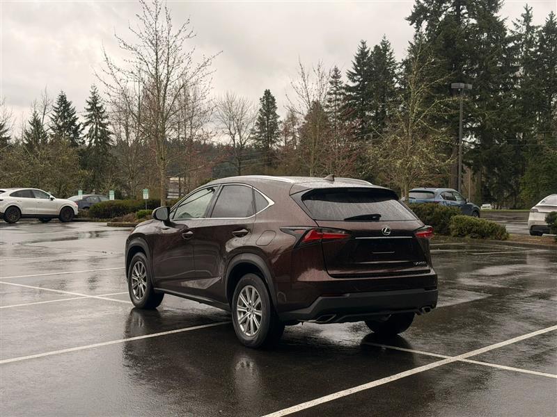 Lexus NX 200t FWD 2017