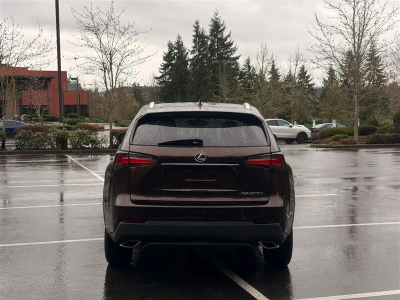 Lexus NX 200t FWD 2017