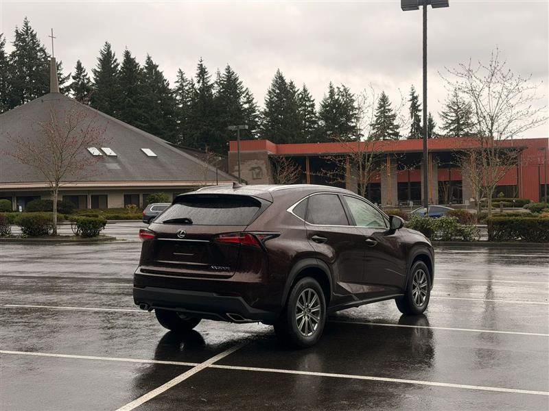 Lexus NX 200t FWD 2017