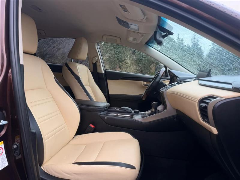 Lexus NX 200t FWD 2017