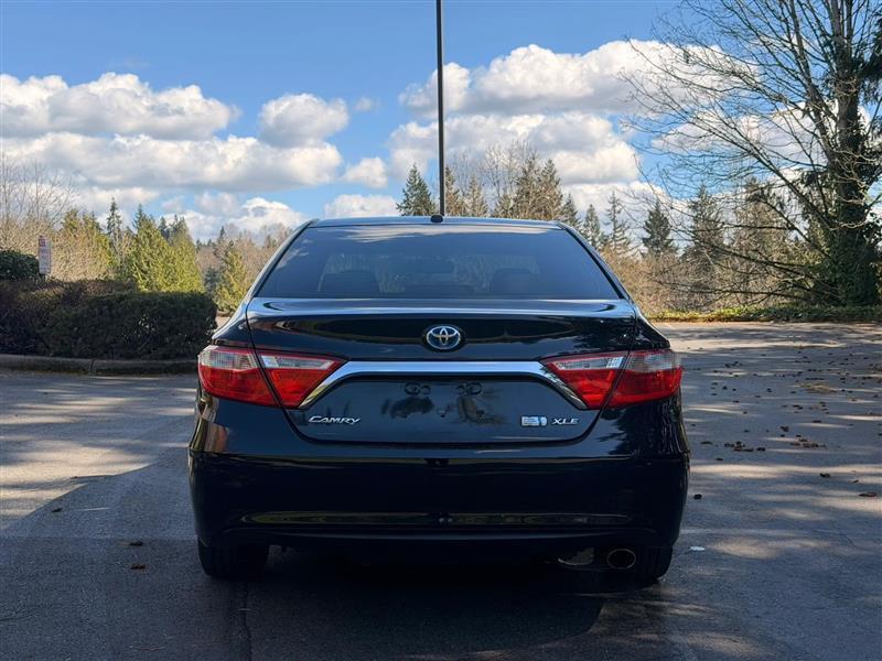 Toyota Camry Hybrid XLE 2015