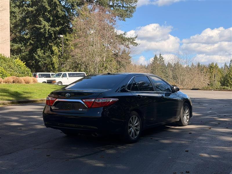 Toyota Camry Hybrid XLE 2015