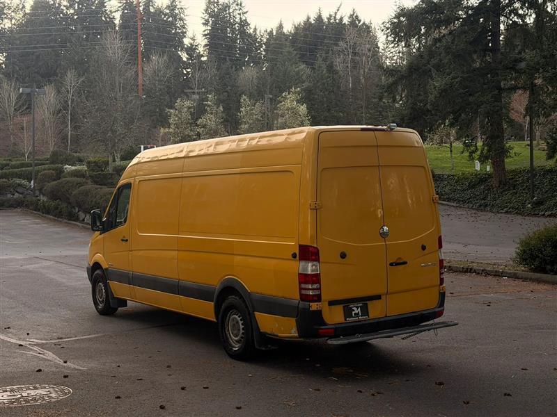 Mercedes-Benz Sprinter 2500 High Roof 170-in. WB 2014