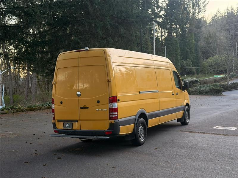 Mercedes-Benz Sprinter 2500 High Roof 170-in. WB 2014