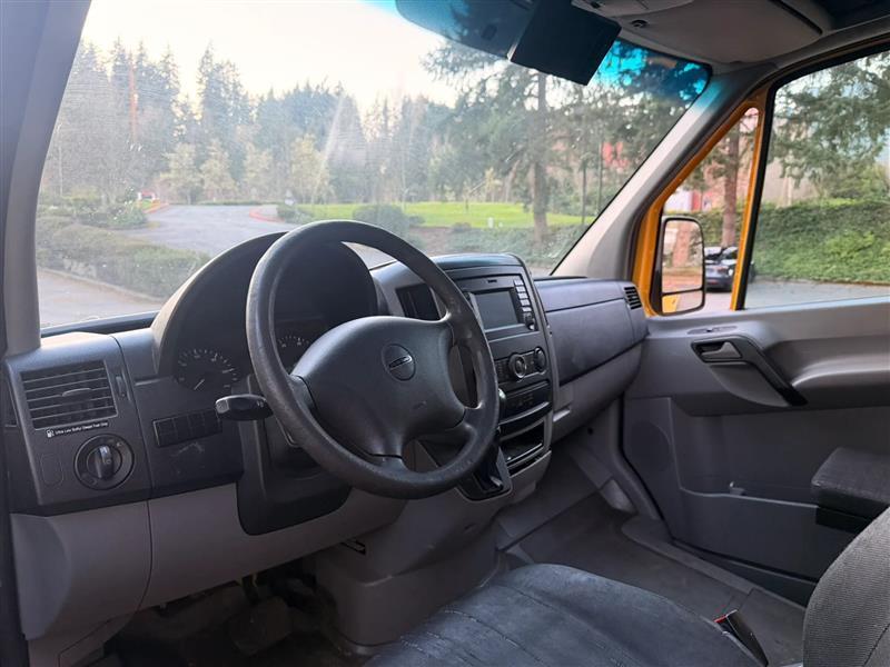 Mercedes-Benz Sprinter 2500 High Roof 170-in. WB 2014