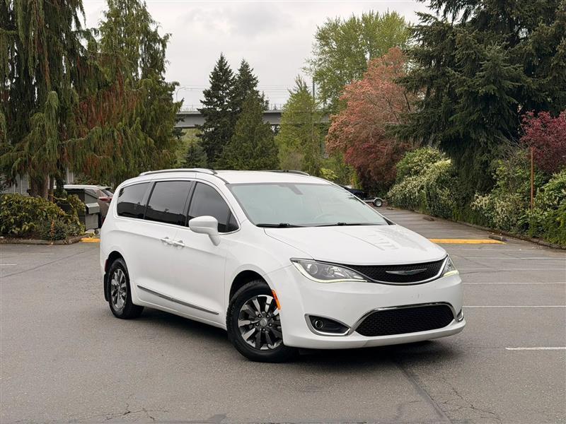 Chrysler Pacifica Hybrid Touring L 2020