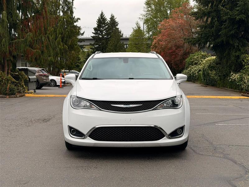 Chrysler Pacifica Hybrid Touring L 2020