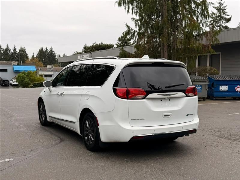 Chrysler Pacifica Hybrid Touring L 2020