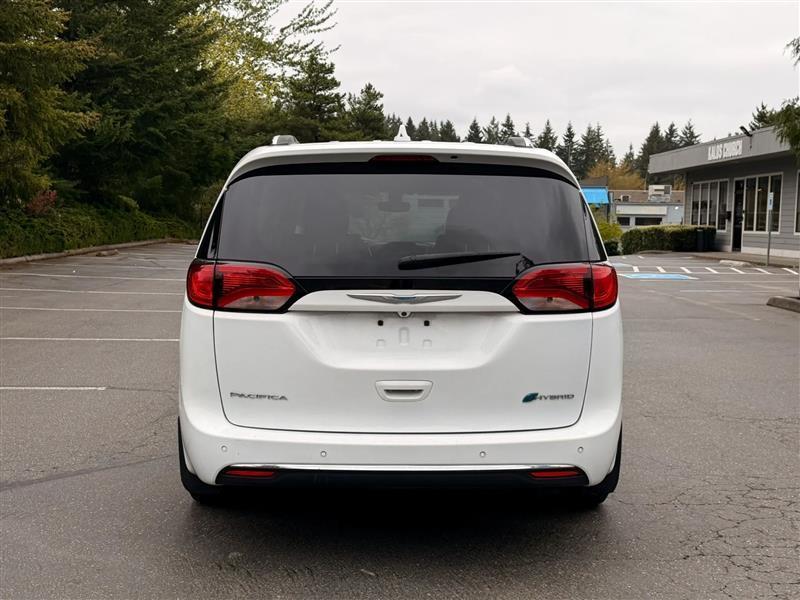 Chrysler Pacifica Hybrid Touring L 2020
