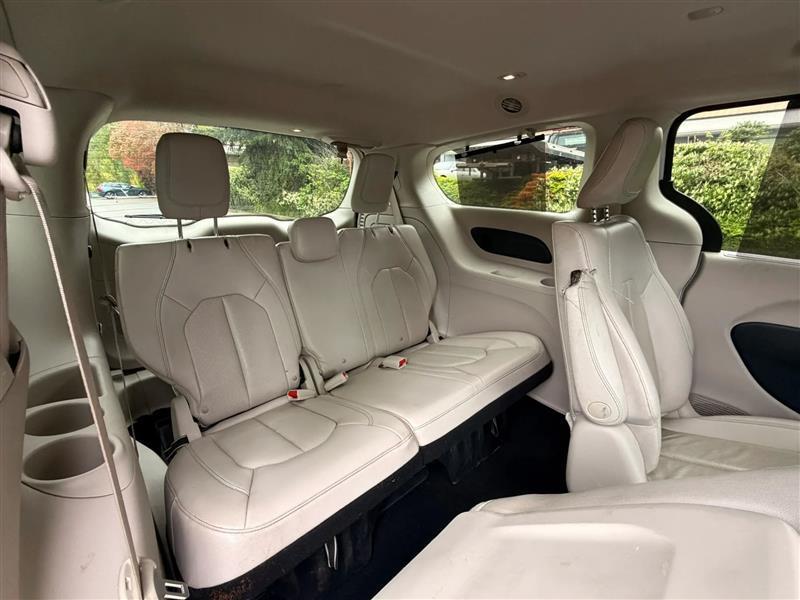 Chrysler Pacifica Hybrid Touring L 2020