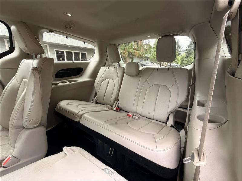 Chrysler Pacifica Hybrid Touring L 2020