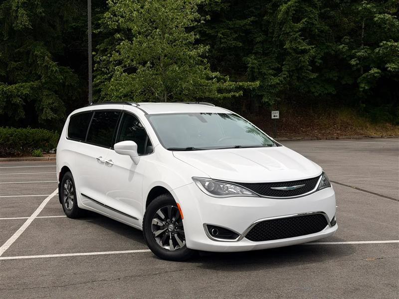 2020 Chrysler Pacifica Hybrid Touring L