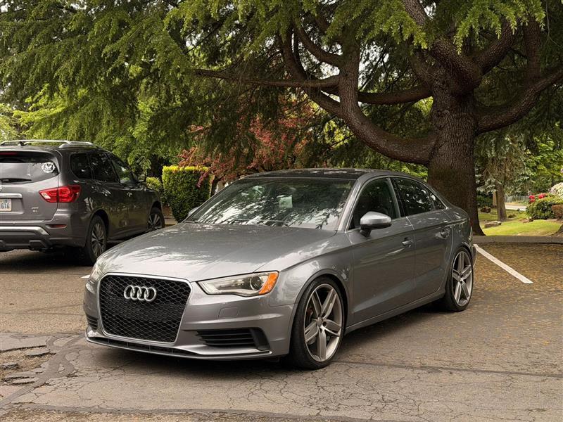 Audi A3 2.0T Premium Sedan quattro S tronic 2015