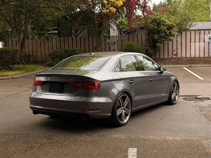 Audi A3 2.0T Premium Sedan quattro S tronic 2015