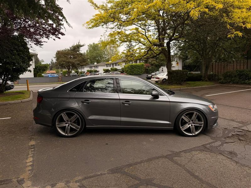 Audi A3 2.0T Premium Sedan quattro S tronic 2015