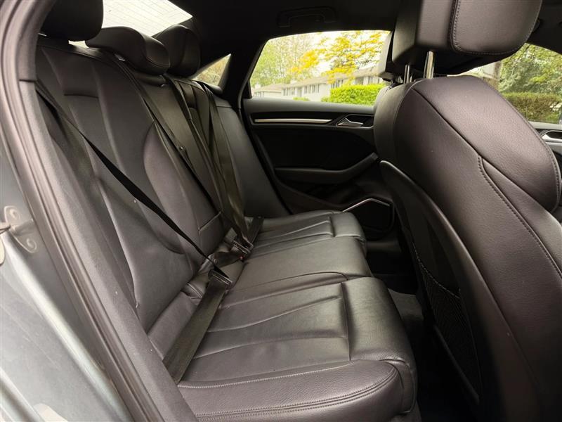Audi A3 2.0T Premium Sedan quattro S tronic 2015