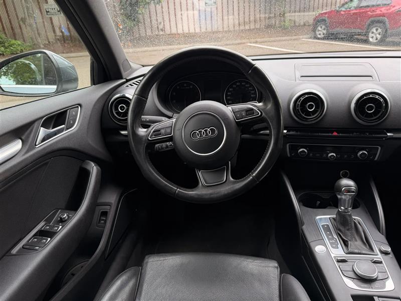 Audi A3 2.0T Premium Sedan quattro S tronic 2015