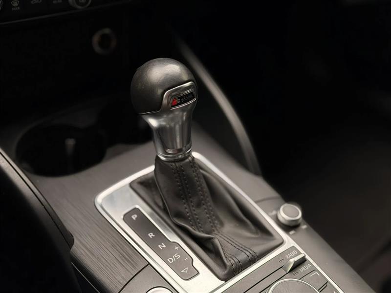 Audi A3 2.0T Premium Sedan quattro S tronic 2015