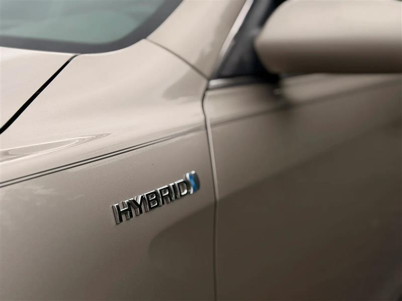 Toyota Camry Hybrid Sedan 2007