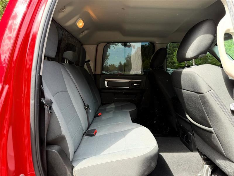 RAM 1500 Classic Tradesman Crew Cab SWB 2WD 2021