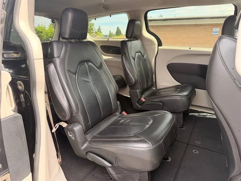 Chrysler Pacifica Touring-L 2017