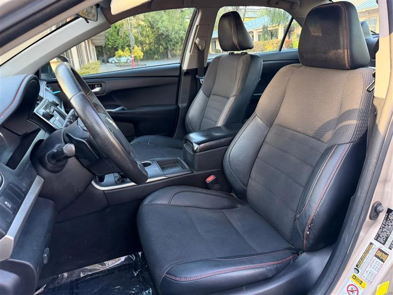 Toyota Camry LE 2017