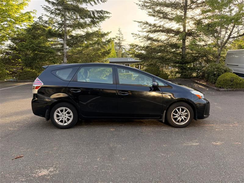 Toyota Prius V Two 2016
