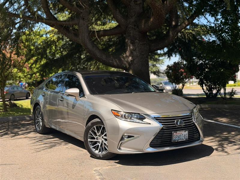 2016 Lexus ES 350 Sedan