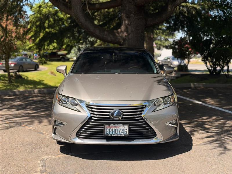 Lexus ES 350 Sedan 2016