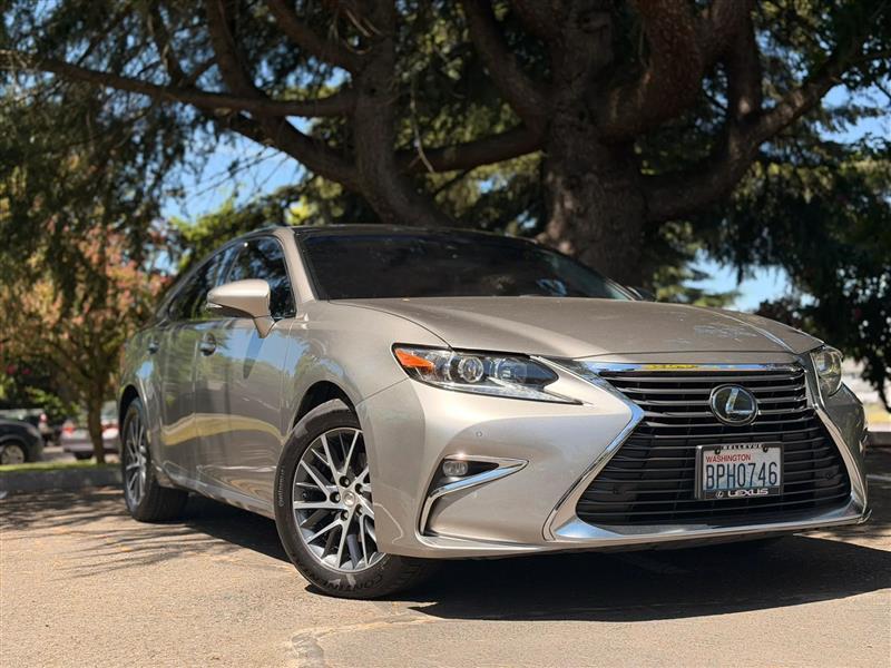 Lexus ES 350 Sedan 2016