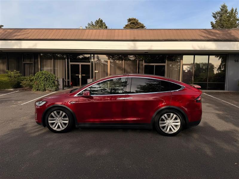 Tesla Model X 90D 2016
