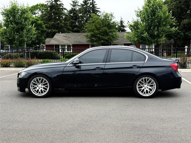BMW 3-Series 330i SULEV Sedan 2017