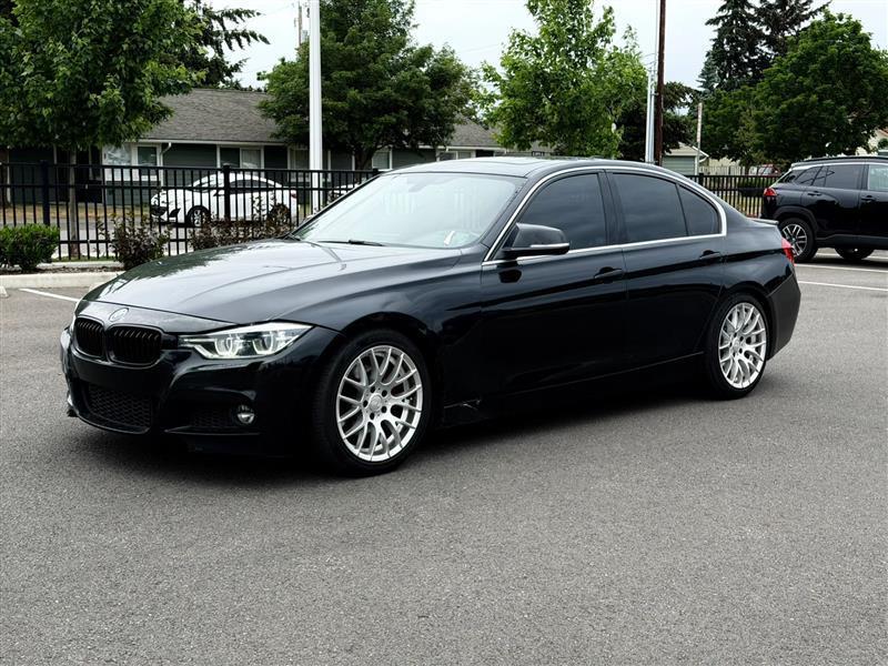 BMW 3-Series 330i SULEV Sedan 2017