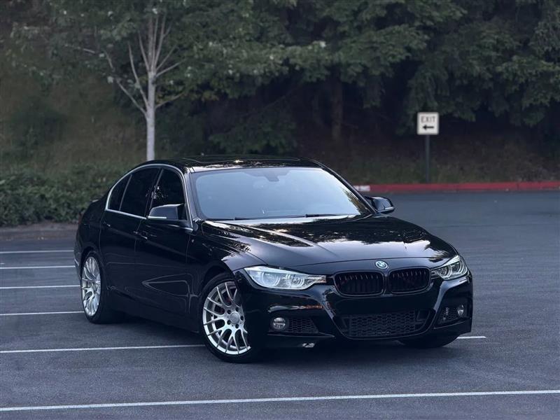 2017 BMW 3-Series 330i SULEV Sedan