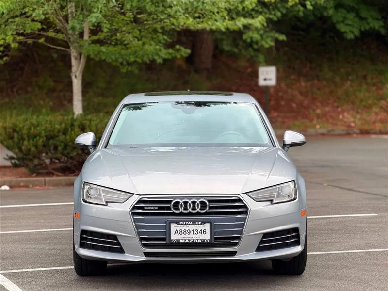 Audi A4 2.0T Premium quattro Sedan 2017
