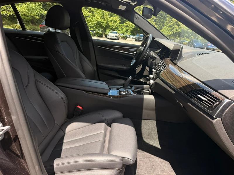 BMW 5-Series 530i xDrive 2018
