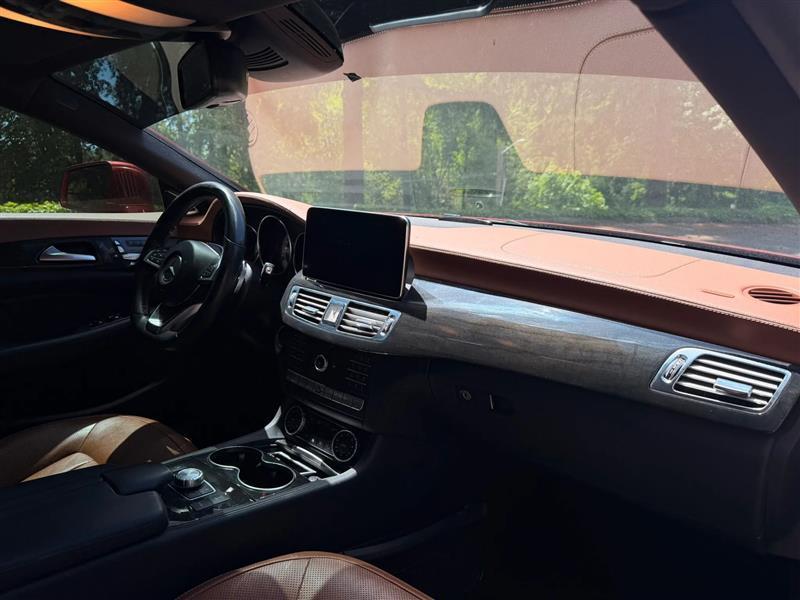 Mercedes-Benz CLS-Class CLS550 4MATIC 2015