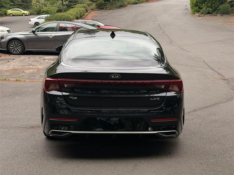 Kia K5 LXS 2021