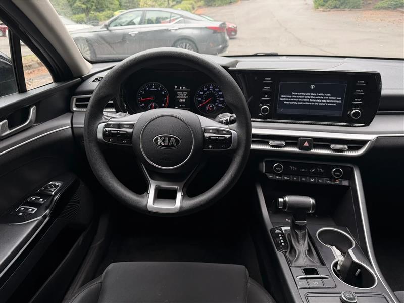 Kia K5 LXS 2021