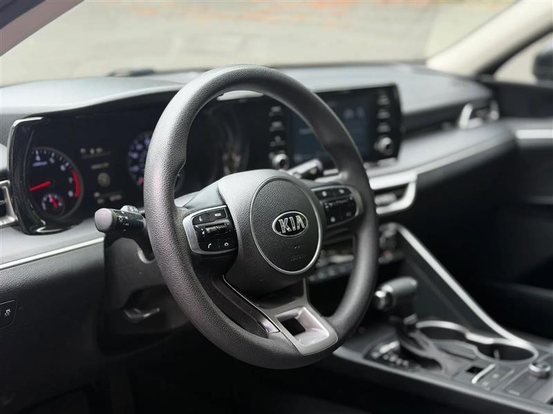 Kia K5 LXS 2021