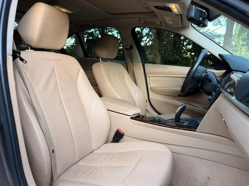 BMW 3-Series 328i xDrive Sedan 2013