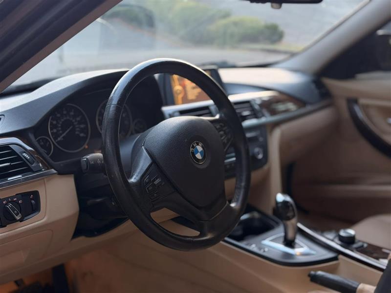 BMW 3-Series 328i xDrive Sedan 2013