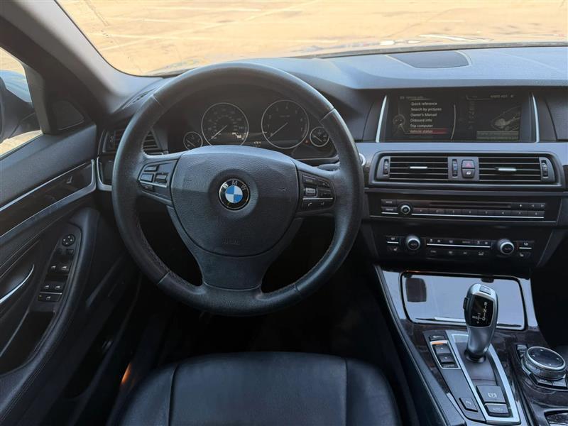 BMW 5-Series 528i 2014