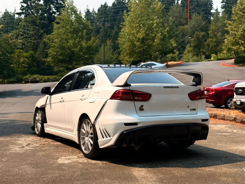 Mitsubishi Lancer Evolution MR 2010