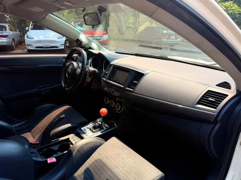 Mitsubishi Lancer Evolution MR 2010