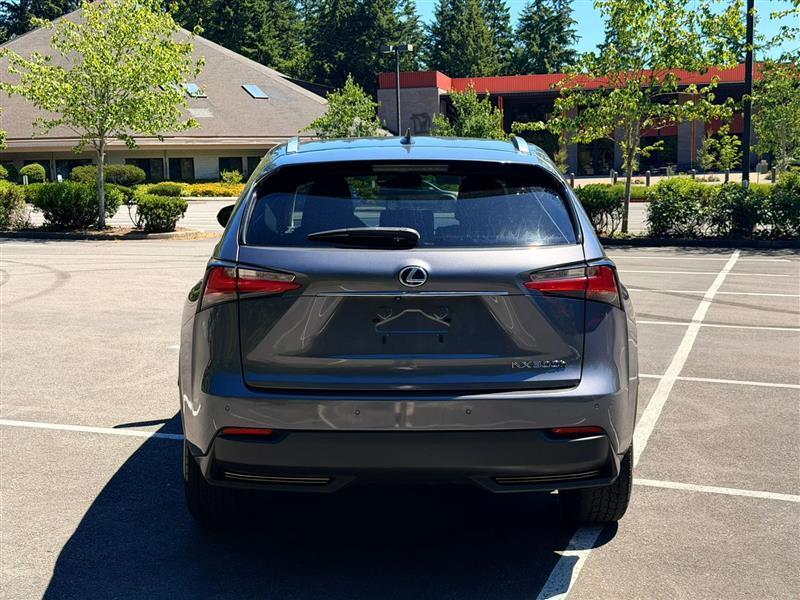 Lexus NX 300h AWD 2017
