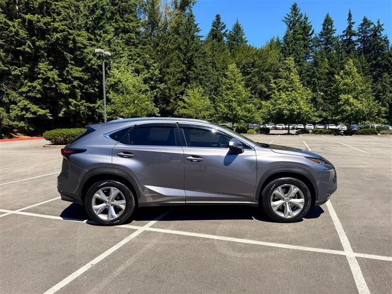 Lexus NX 300h AWD 2017
